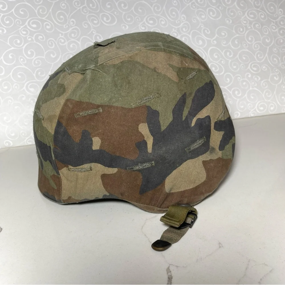 US Army PASGT Unicor Helmet M-9  DLA100-85-F-EC86 W/Camo Cover 8470-01-092-7527
